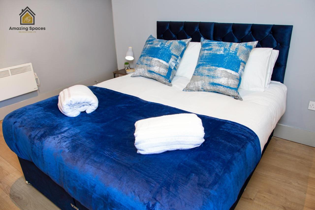 City Centre 2 Bed Flat Sleeps 3 For Work And Leisure With Free Wifi By Amazing Spaces Relocations Ltd Warrington Ngoại thất bức ảnh